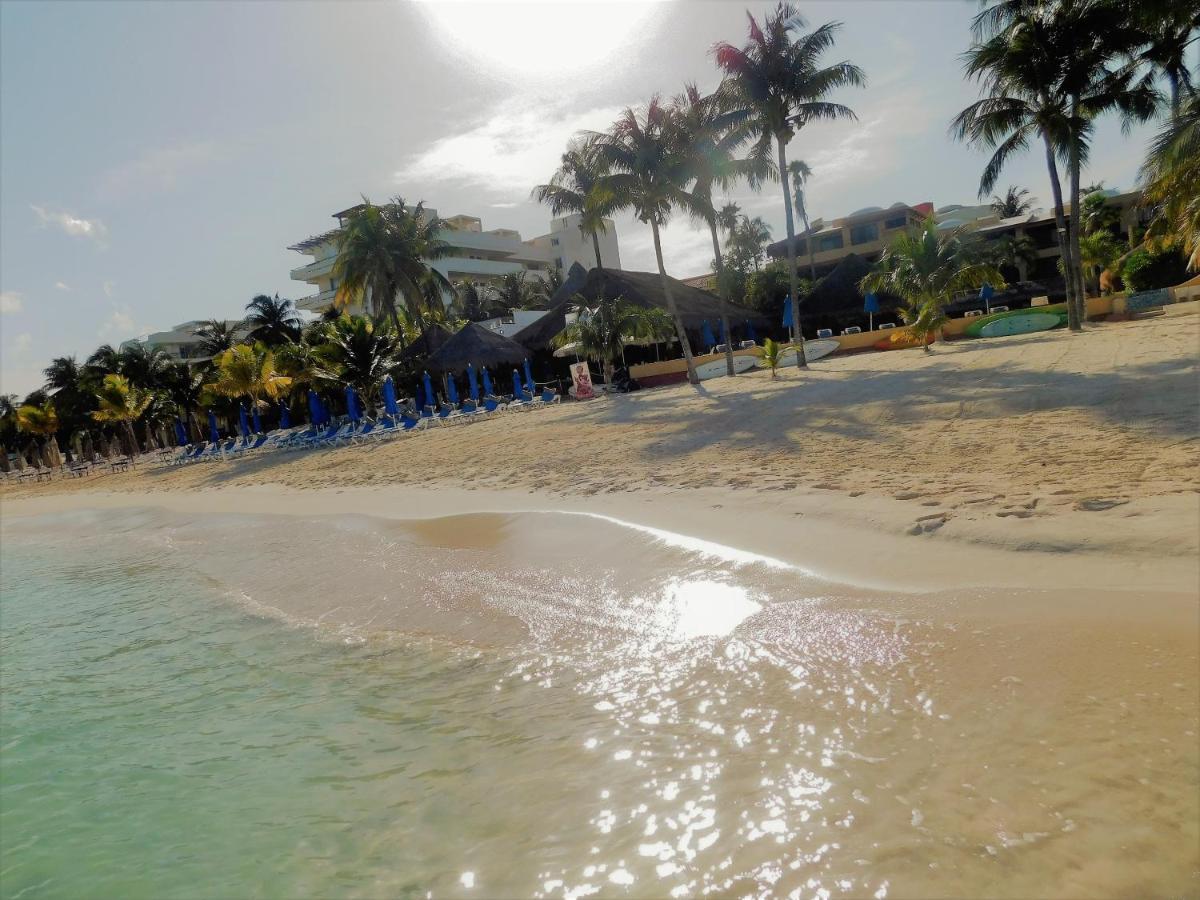 Nautibeach Beach Front Condos In North Beach Isla Mujeres Eksteriør bilde